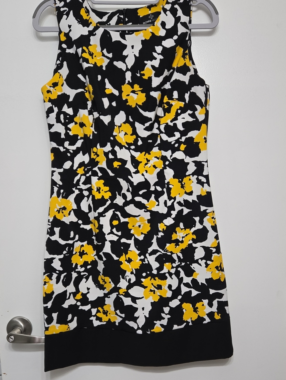 Ronni Nicole Black White & Yellow Floral Sleeveless Dress